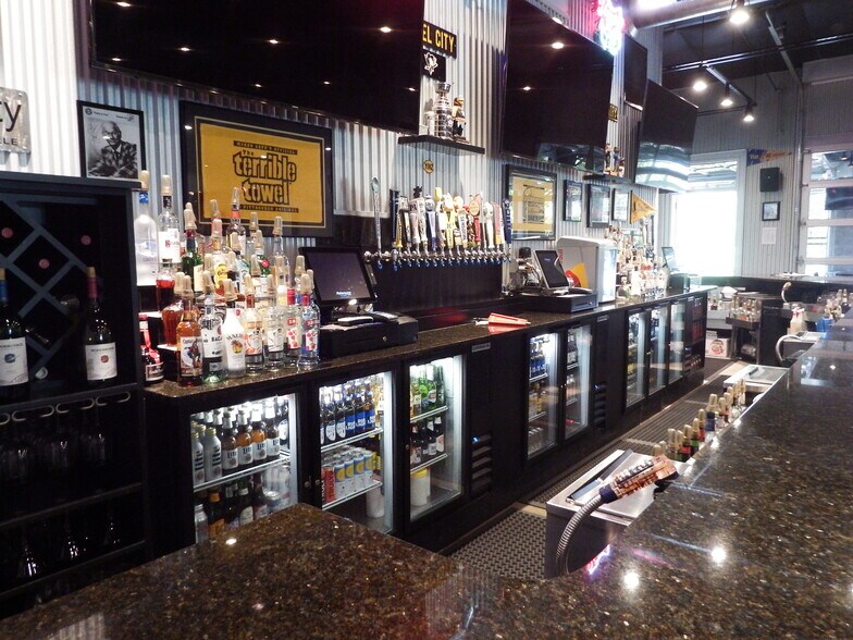 3108 New Butler Rd, New Castle, PA à vendre - Photo de l’immeuble – Image 2 sur 4