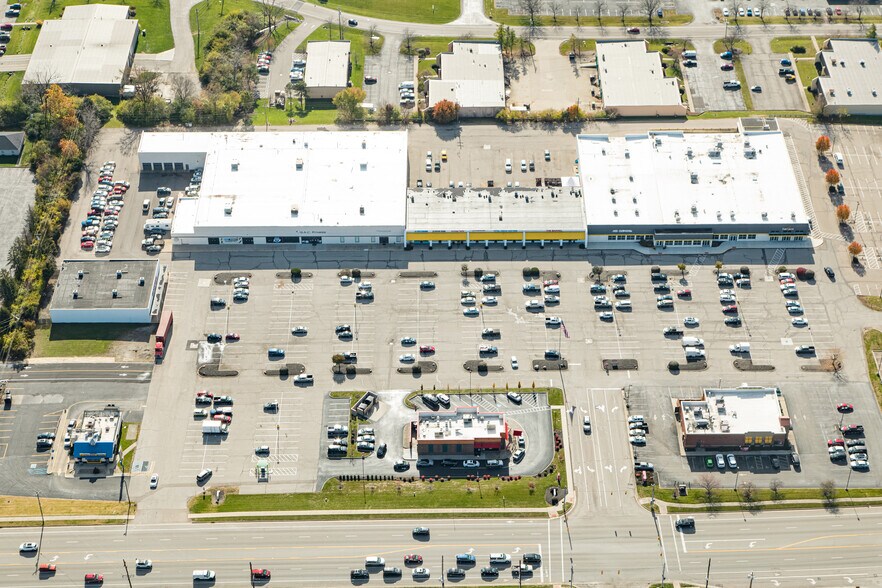 815-875 W Central Ave, Springboro, OH à louer - Photo de l’immeuble – Image 2 sur 4