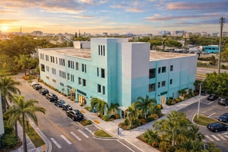 Plus de détails pour 1900 NE Miami Ct, Miami, FL - Local commercial à louer