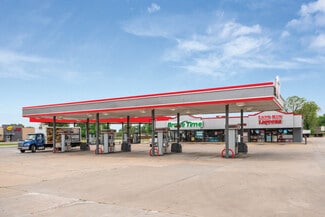 Plus de détails pour 303 Blake Dr, Wagoner, OK - Local commercial à vendre
