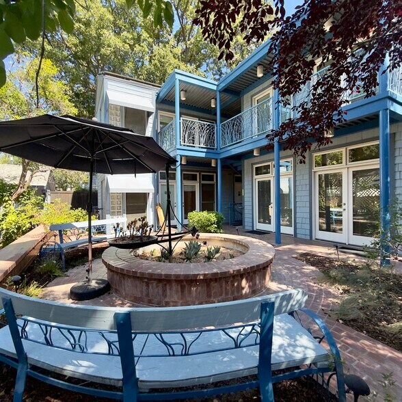 430 D St, Davis, CA à louer - Photo de l’immeuble – Image 3 sur 11