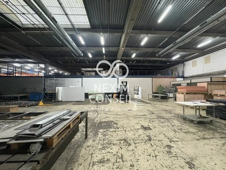 Bureau dans Bussy-Saint-Georges à louer - Photo de l’immeuble – Image 1 sur 6