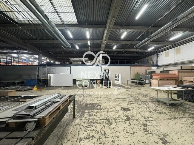 Plus de détails pour 12 Avenue Gutenberg, Bussy-Saint-Georges - Bureau, Industriel/Logistique à louer
