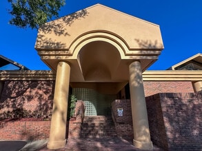 1102 S Florida Ave, Lakeland, FL à louer Photo intérieure– Image 2 sur 31