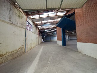 Plus de détails pour Industriel/Logistique à louer