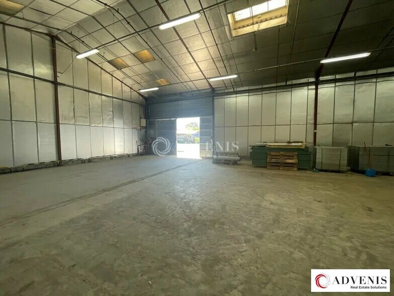 Local d’activités dans VILLENAVE-D'ORNON à louer - Photo intérieure – Image 3 sur 8