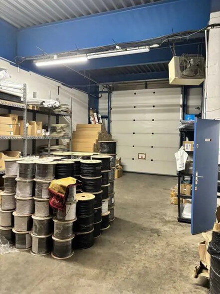 Local d’activités dans Vitry-sur-Seine à louer - Photo intérieure – Image 2 sur 7