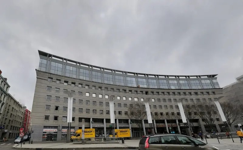 Bureau dans Villeurbanne à louer Photo de l’immeuble– Image 1 sur 3