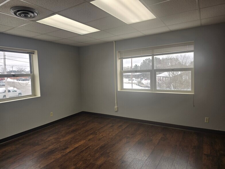 1326 Schofield Ave, Schofield, WI à louer - Photo intérieure – Image 2 sur 8