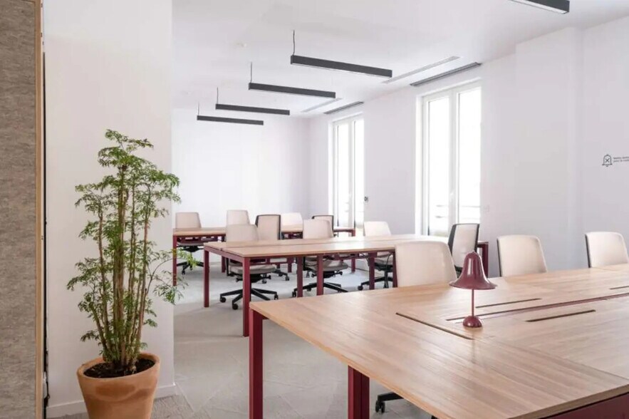 9 Rue Jadin, Paris à louer - Photo de l’immeuble – Image 3 sur 6