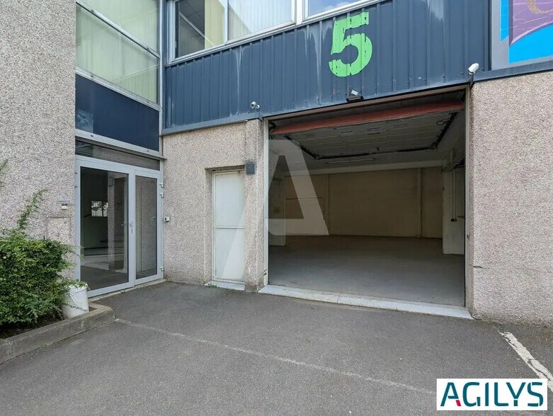 Bureau dans Wissous à louer - Photo de l’immeuble – Image 1 sur 13