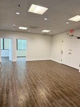 600 S Andrews Ave, Fort Lauderdale, FL à louer Photo intérieure– Image 2 sur 10