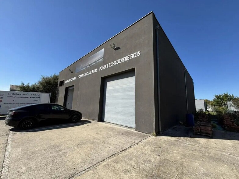 Local d’activités dans Castanet-Tolosan à louer - Photo de l’immeuble – Image 2 sur 30