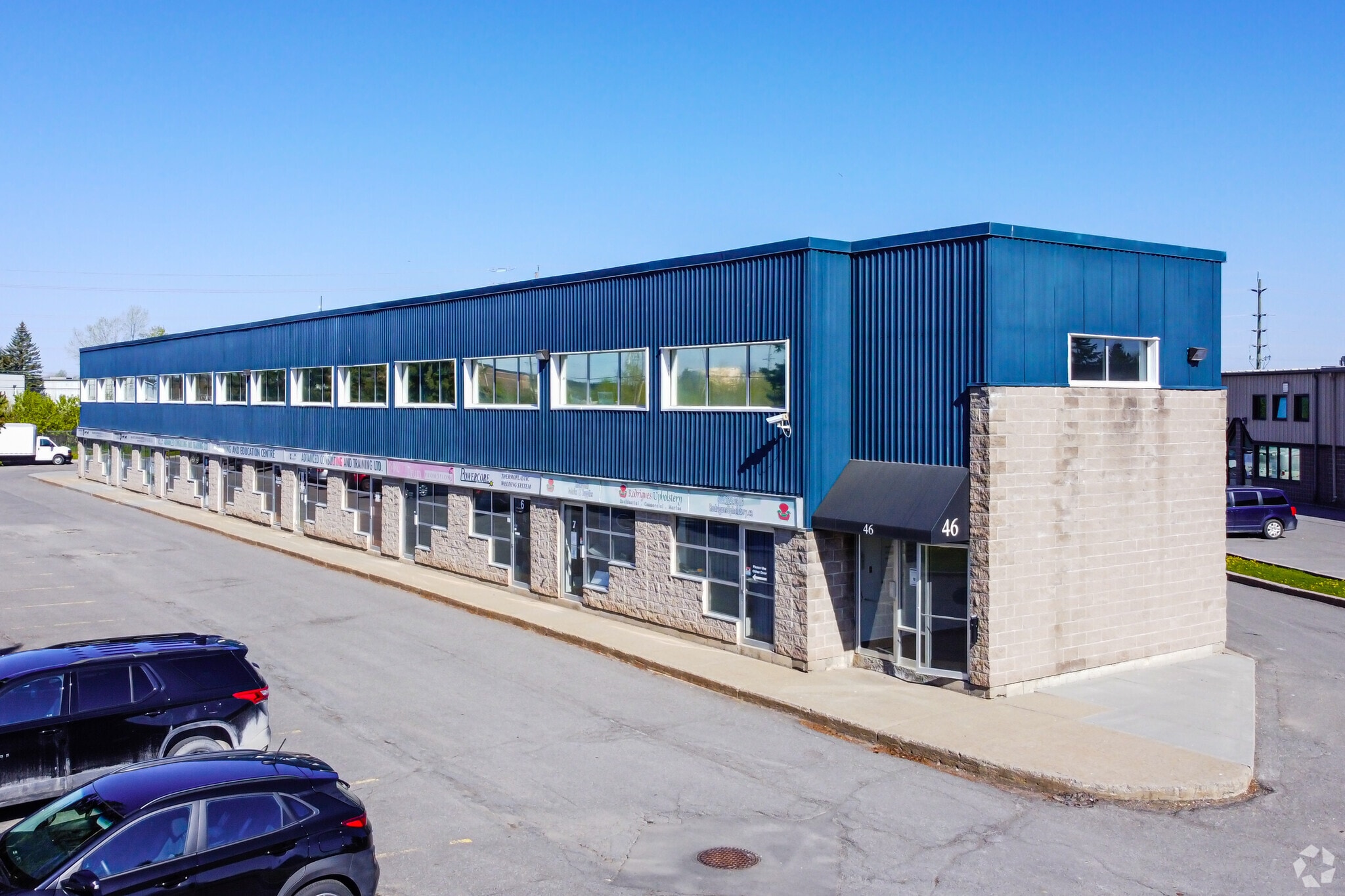 46 Antares Dr, Ottawa, ON à louer Photo principale– Image 1 sur 5