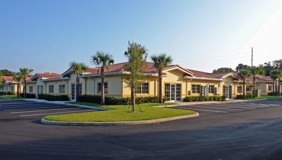 7900 Forest City Rd, Orlando, FL à louer - Photo de l’immeuble – Image 3 sur 8