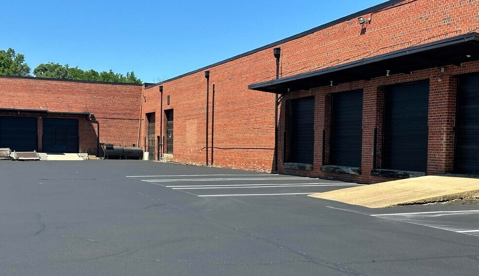5150 Lawrence Pl, Hyattsville, MD à louer - Photo de l’immeuble – Image 2 sur 6