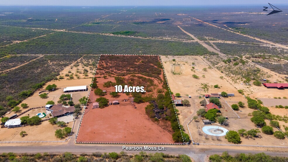 260 Pearson Moss Ln, Laredo, TX à vendre - Photo de l’immeuble – Image 1 sur 4