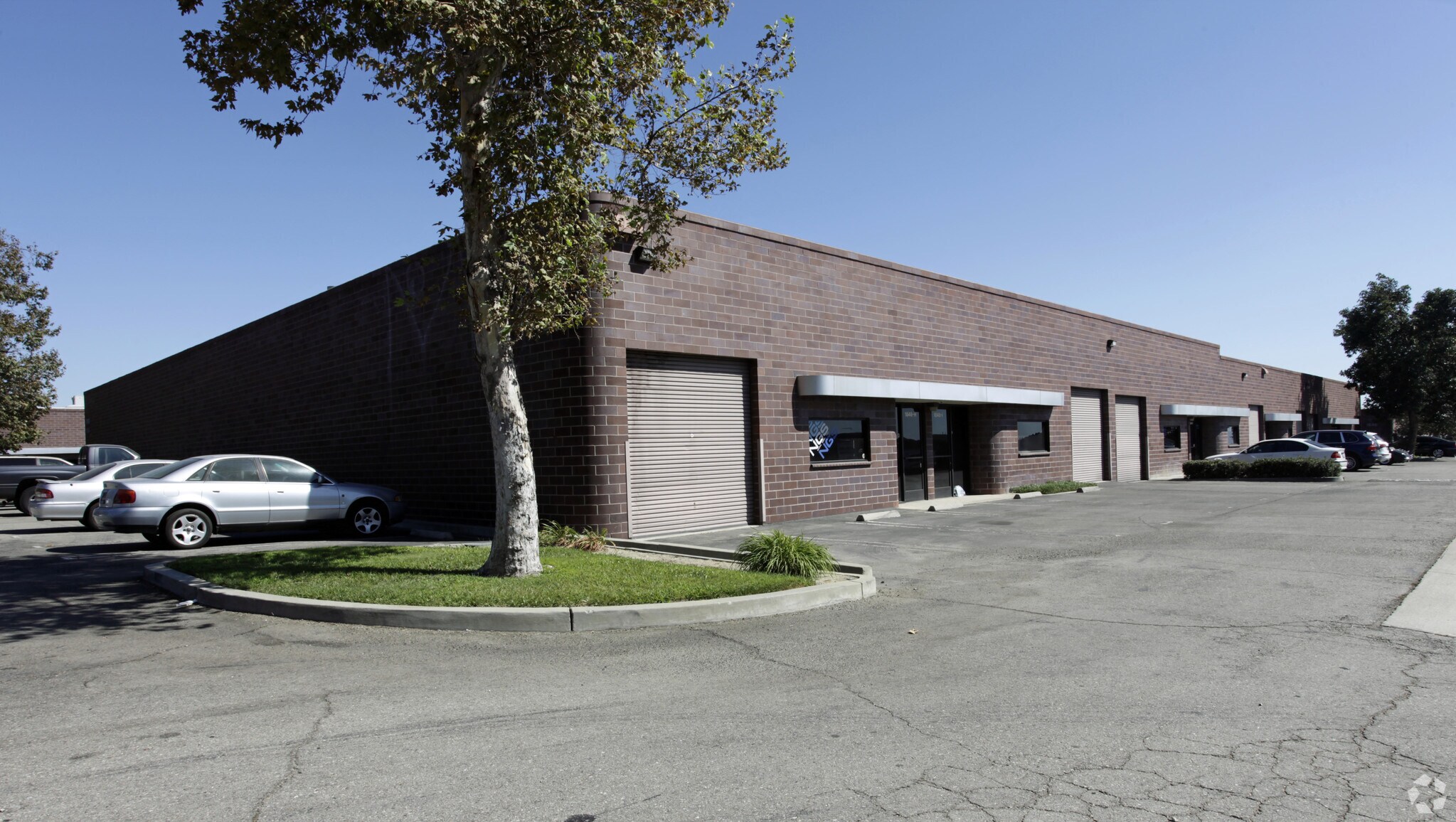 1848 W 11th St, Upland, CA à louer Photo principale– Image 1 sur 12