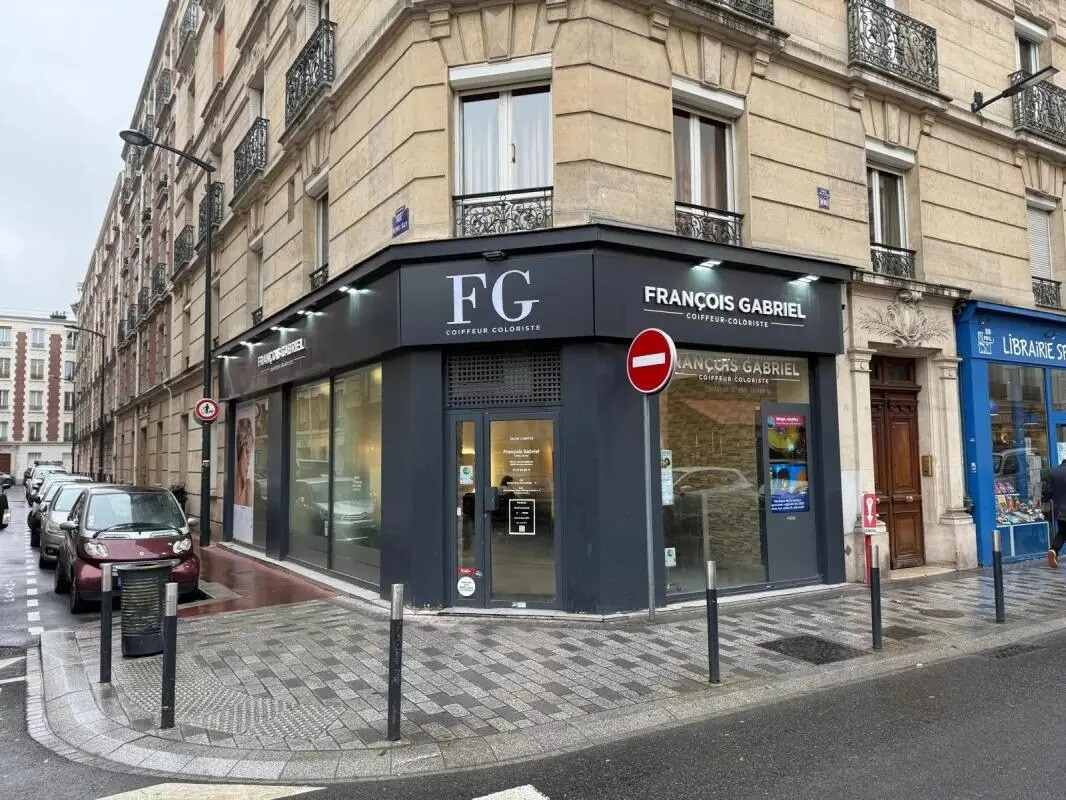 Local commercial dans Asnières-sur-Seine à louer Photo de l’immeuble– Image 1 sur 7