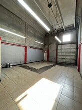 13170 SW 128th St, Miami, FL à louer Photo de l’immeuble– Image 2 sur 12