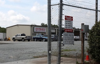Plus de détails pour 1314 E Club Blvd, Durham, NC - Local d'activités à louer