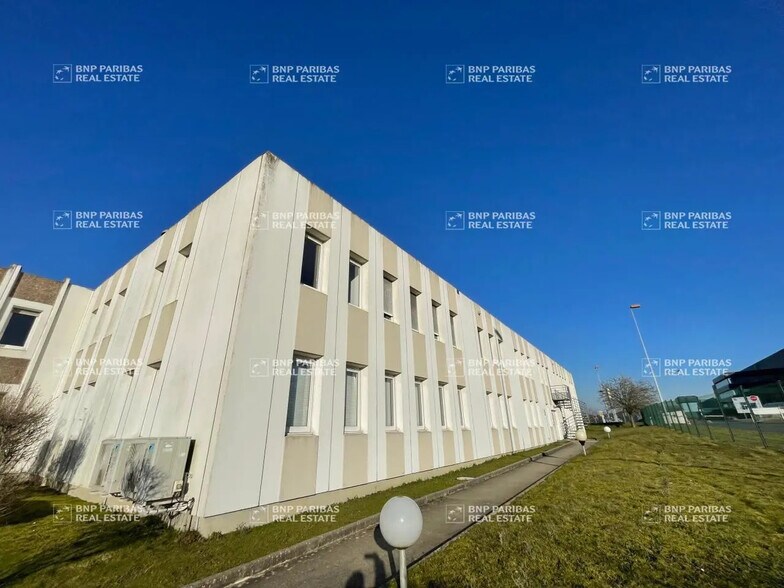 Bureau dans ORMES à louer - Photo de l’immeuble – Image 2 sur 7