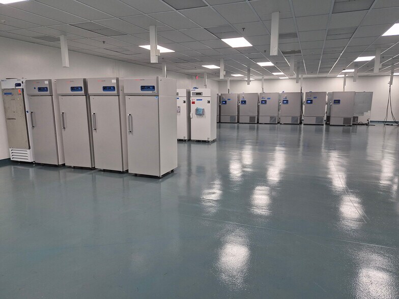 159 Lorum St, Tewksbury, MA à louer - Photo de l’immeuble – Image 2 sur 8