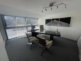 Plus de détails pour Bureau à louer