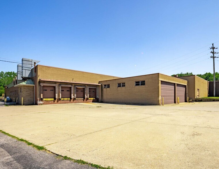 5909 W 130th St, Parma, OH à vendre - Photo de l’immeuble – Image 3 sur 3