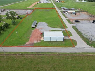 Plus de détails pour 201 Airport Road, Hinton, OK - Local d’activités à vendre