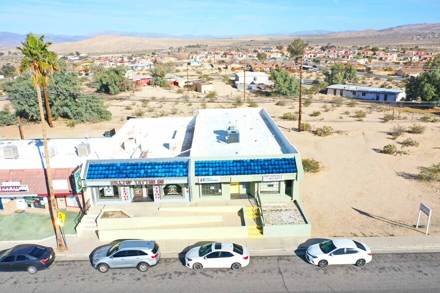 5785 Adobe Rd, Twentynine Palms, CA à vendre - Photo de l’immeuble – Image 2 sur 4