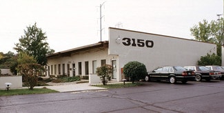 Plus de détails pour 3150 Skokie Valley Rd, Highland Park, IL - Local d'activités à louer