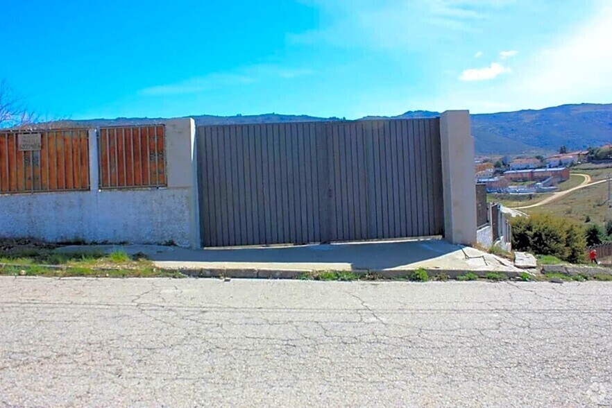 Terrain dans Robledo de Chavela, Madrid à vendre - Photo de l’immeuble – Image 2 sur 17