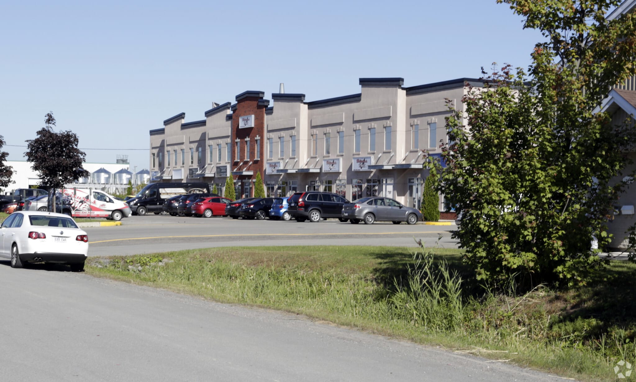 14515-14531 Rue Joseph-Marc-Vermette, Mirabel, QC à louer Photo principale– Image 1 sur 3