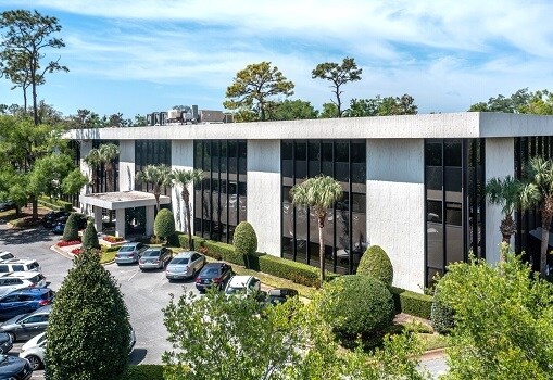 100 E Sybelia Ave, Maitland, FL à louer - Photo de l’immeuble – Image 3 sur 11