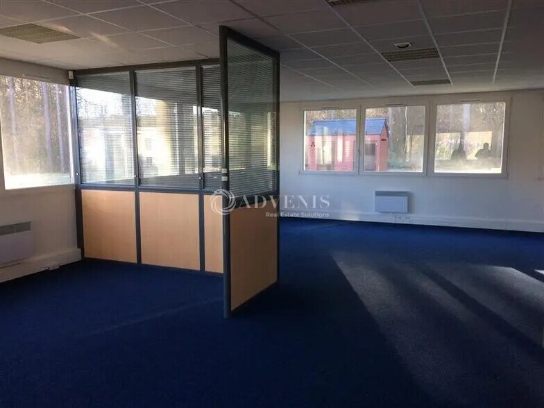 Bureau dans Vendôme à louer - Photo de l’immeuble – Image 2 sur 5