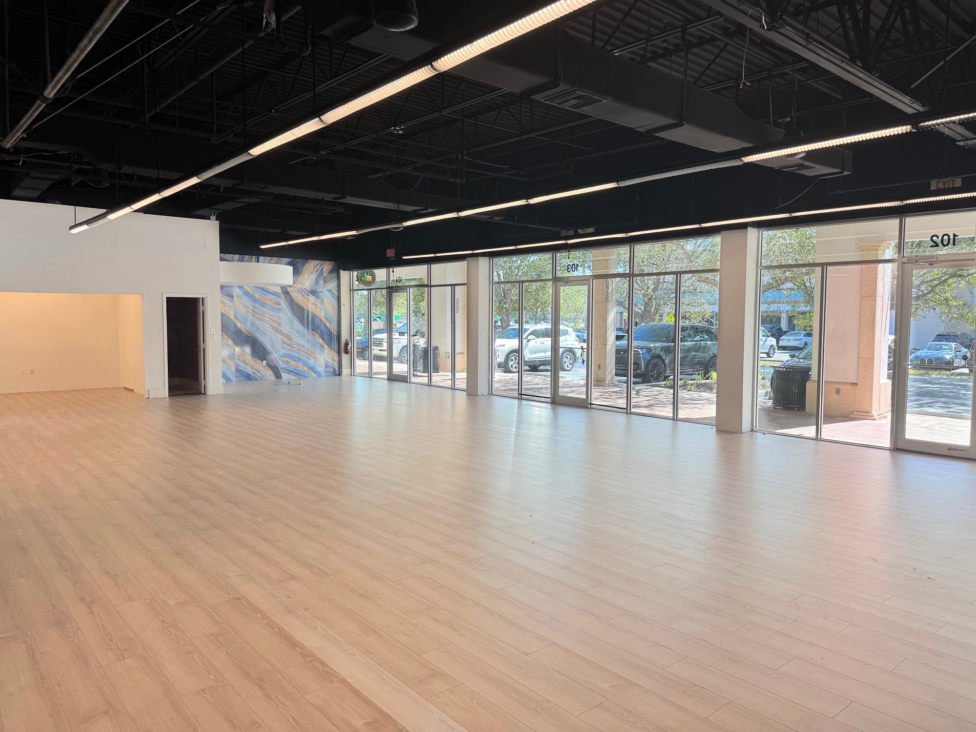 15495 Tamiami Trl N, Naples, FL à louer Photo intérieure– Image 1 sur 4