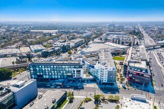 Plus de détails pour 8900 Venice Blvd, Culver City, CA - Local commercial à louer