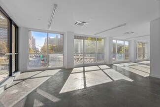 Plus de détails pour 355 Grand St, New York, NY - Bureau/Local commercial à louer