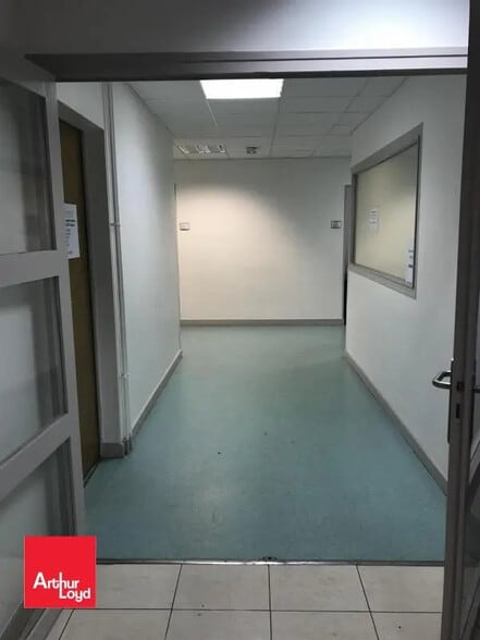 Local commercial dans Chartres à vendre - Photo intérieure – Image 3 sur 7