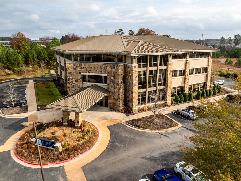 16115 Saint Vincent Way, Little Rock, AR à louer - Photo de l’immeuble – Image 1 sur 4
