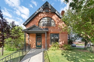 2103 Evans Ave, Cheyenne, WY à louer Photo de l’immeuble– Image 1 sur 20