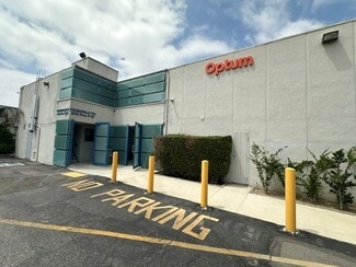 Plus de détails pour 15216 Vanowen St, Van Nuys, CA - Bureau/Médical à louer