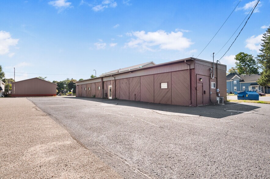 605 N State St, Big Rapids, MI à vendre - Photo de l’immeuble – Image 3 sur 13