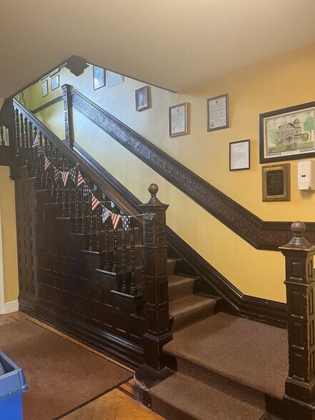 880 Fairfield Ave, Bridgeport, CT à vendre - Photo de l’immeuble – Image 3 sur 25