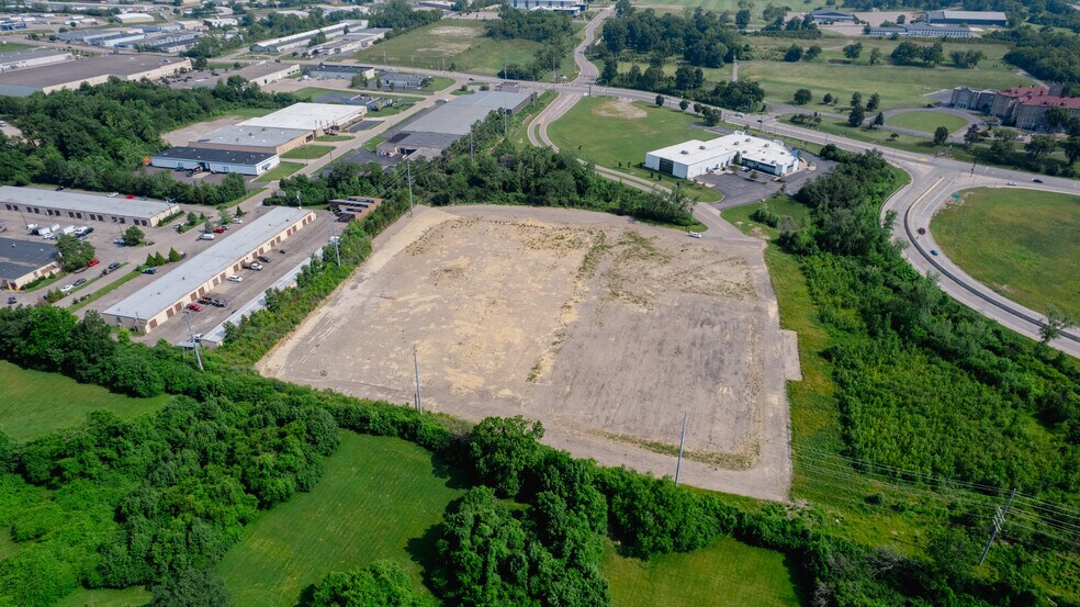 10270 Aerohub Blvd, Cincinnati, OH à vendre - Photo de l’immeuble – Image 1 sur 1