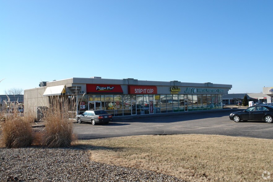 8821 W 21st St, Wichita, KS à louer - Photo principale – Image 1 sur 3
