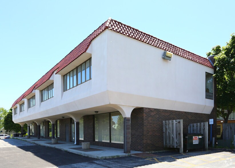 16 E Schaumburg Rd, Schaumburg, IL à vendre - Photo de l’immeuble – Image 2 sur 5