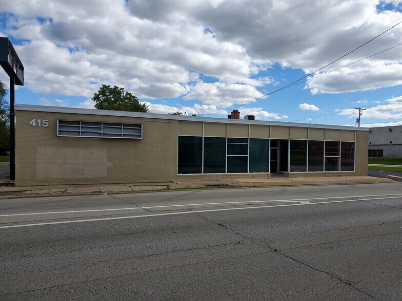 415 N 3rd St, Rockford, IL à louer - Photo principale – Image 1 sur 65