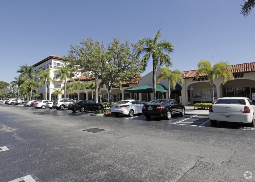 1999 N University Dr, Coral Springs, FL à louer - Photo de l’immeuble – Image 3 sur 8